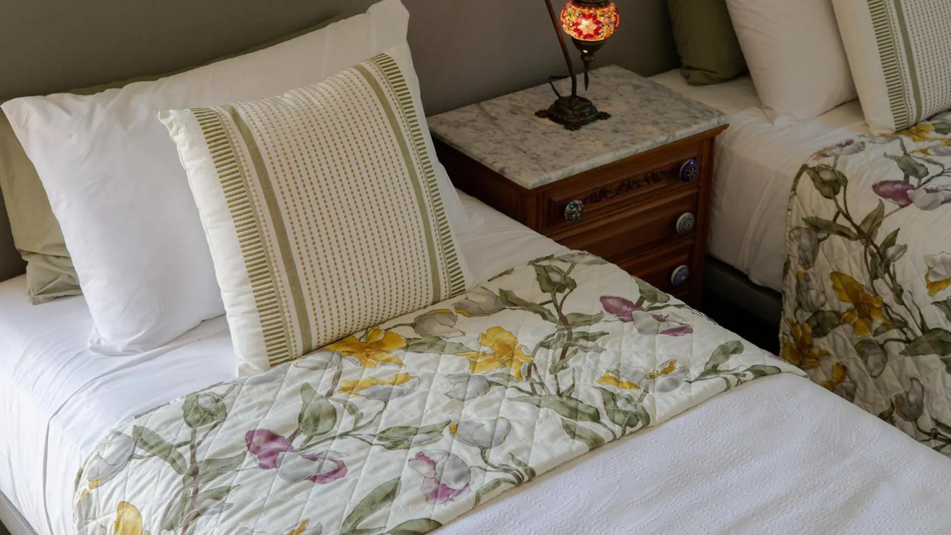 Country house Magnolia House Guest House Malaga
