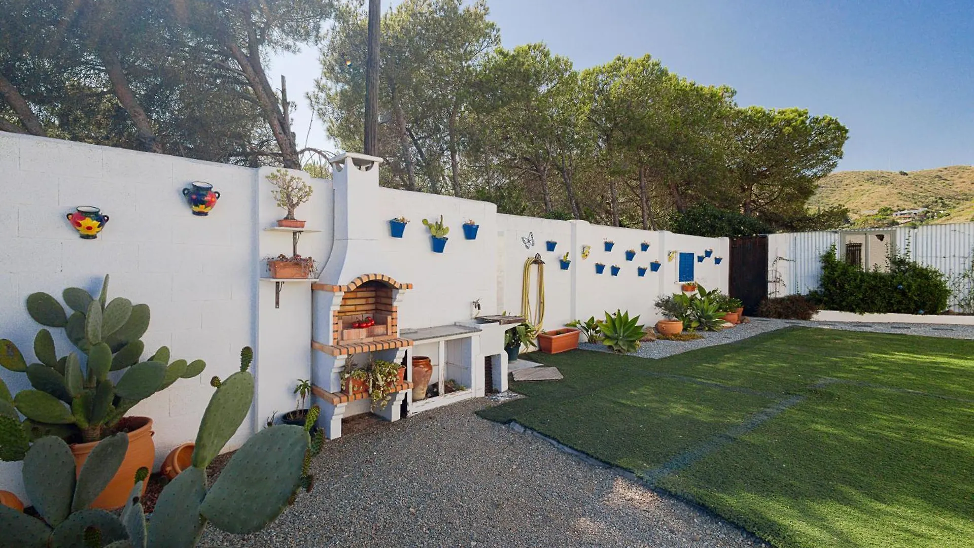 Country house Magnolia House Guest House Malaga